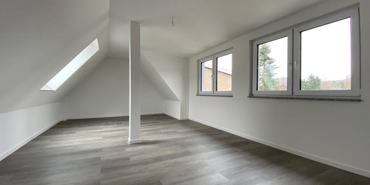 Einfamilienhaus Schleiz - 4 Zimmer, 140 m&sup2;, 1.100&euro; | Angebot:26077882