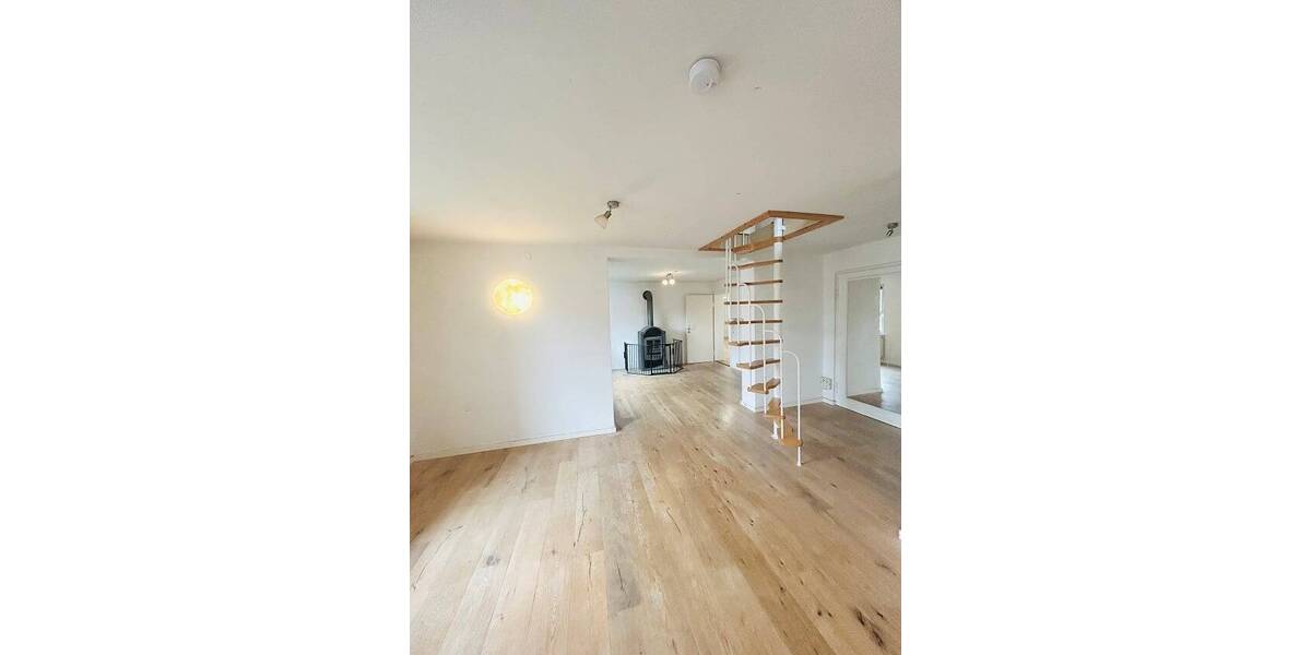 Einfamilienhaus Döhlau - 6 Zimmer, 195 m&sup2;, 270.000&euro; | Angebot:26085271