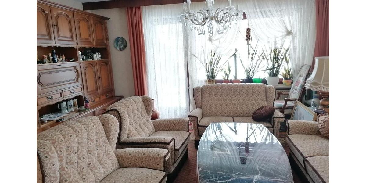 Einfamilienhaus Helmbrechts - 6 Zimmer, 130 m&sup2;, 185.000&euro; | Angebot:25752729