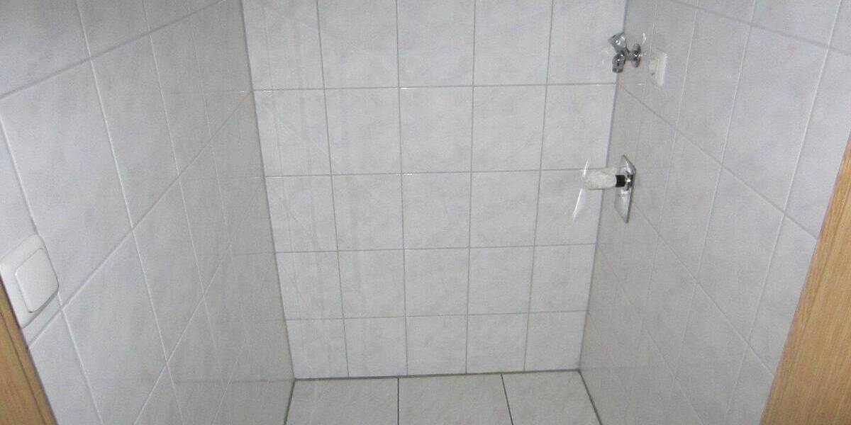 Etagenwohnung Plauen Stadtmitte - 2 Zimmer, 64 m&sup2;, 355&euro; | Angebot:25735507