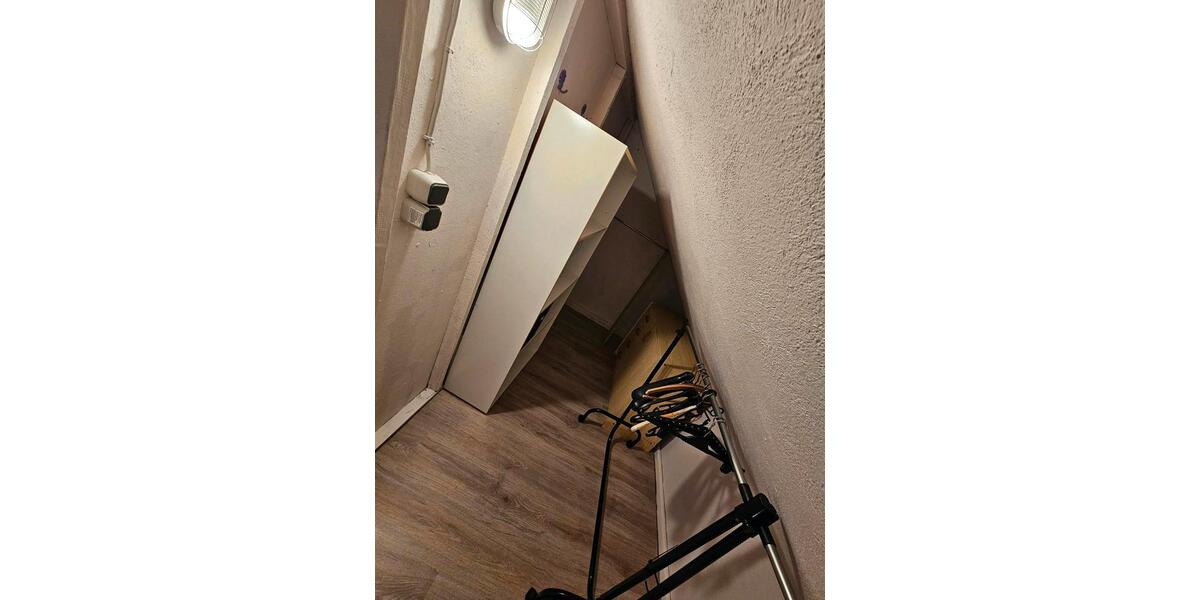 Dachgeschoßwohnung Weißdorf - 2 Zimmer, 30 m&sup2;, 310&euro; | Angebot:25329630