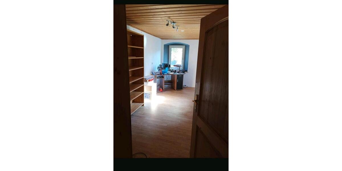 Einfamilienhaus Röslau - 8 Zimmer, 180 m&sup2;, 112.000&euro; | Angebot:23501563