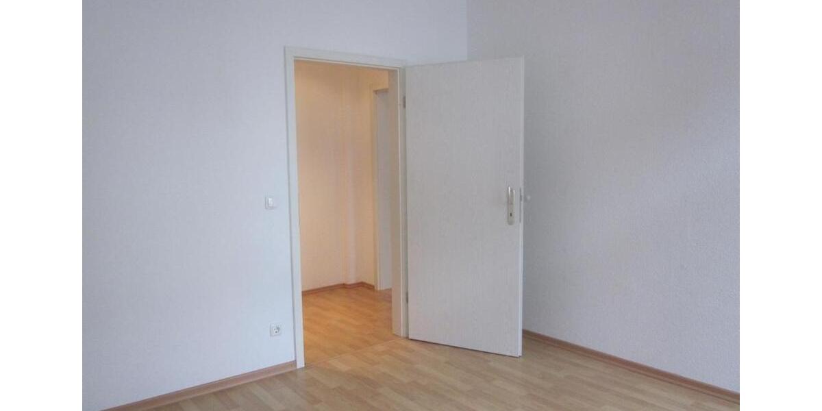 Etagenwohnung Plauen - 2 Zimmer, 60 m&sup2;, 360&euro; | Angebot:25143003