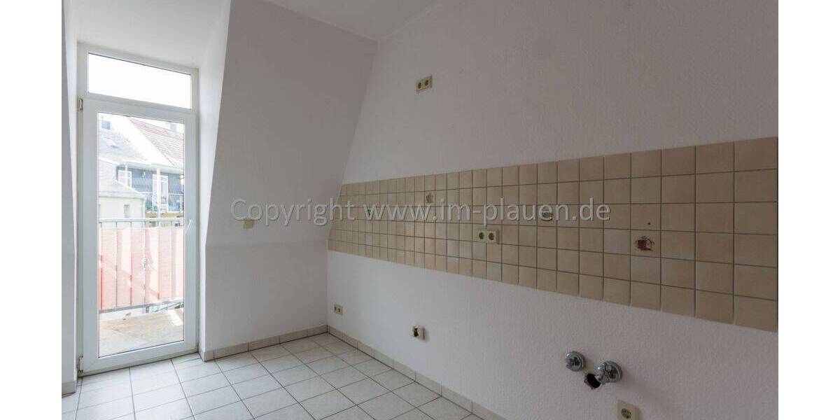 Etagenwohnung Plauen Westend - 3 Zimmer, 77 m&sup2;, 385&euro; | Angebot:25741701