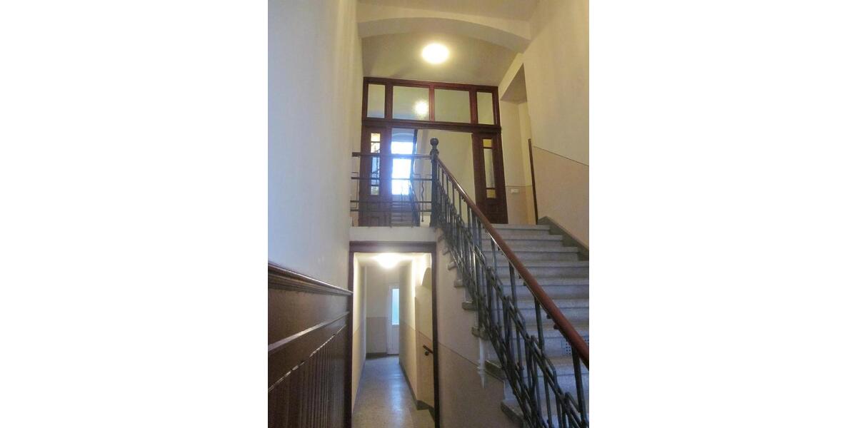 Etagenwohnung Plauen - 2 Zimmer, 60 m&sup2;, 360&euro; | Angebot:25143003