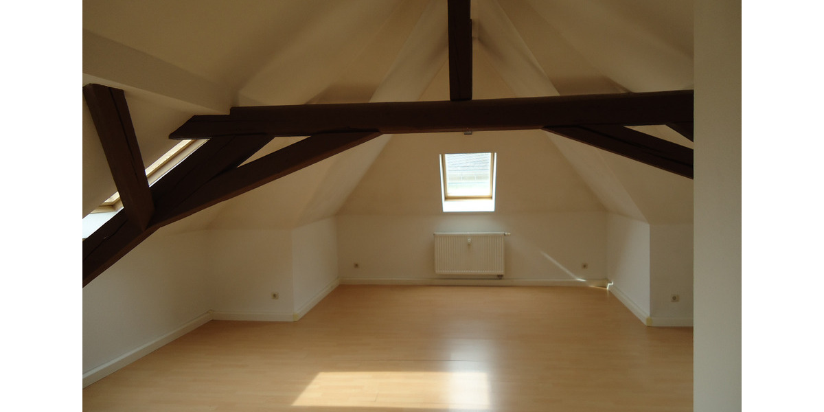 Dachgeschoßwohnung Rosenthal am Rennsteig - 3 Zimmer, 90 m&sup2;, 460&euro; | Angebot:25909078