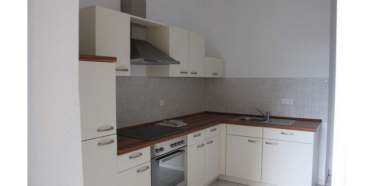 Etagenwohnung Plauen Westend - 7 Zimmer, 179 m&sup2;, 235.000&euro; | Angebot:25910395
