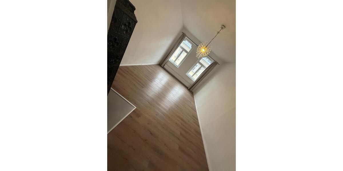 Etagenwohnung Hof Altstadt - 4 Zimmer, 130 m&sup2;, 900&euro; | Angebot:26290885
