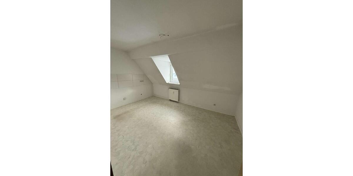 Etagenwohnung Plauen Altstadt - 3.5 Zimmer, 73 m&sup2;, 438&euro; | Angebot:24421981