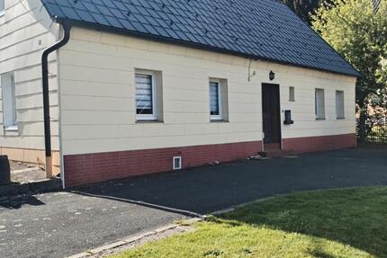 Haus Marktleugast - 3 Zimmer, 100 m&sup2;, 165.000&euro; | Angebot:25964679