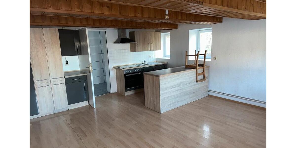 Erdgeschoßwohnung Naila - 2 Zimmer, 65 m&sup2;, 480&euro; | Angebot:26051473