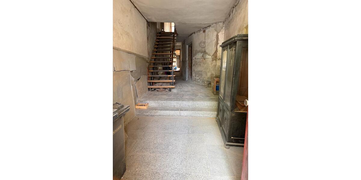 Mehrfamilienhaus, Wohnhaus Schleiz - 10 Zimmer, 180 m&sup2;, 25.000&euro; | Angebot:27120305