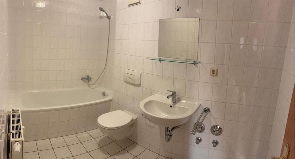 Dachgeschoßwohnung Plauen Bahnhofsvorstadt - 3 Zimmer, 77 m&sup2;, 359&euro; | Angebot:24380244