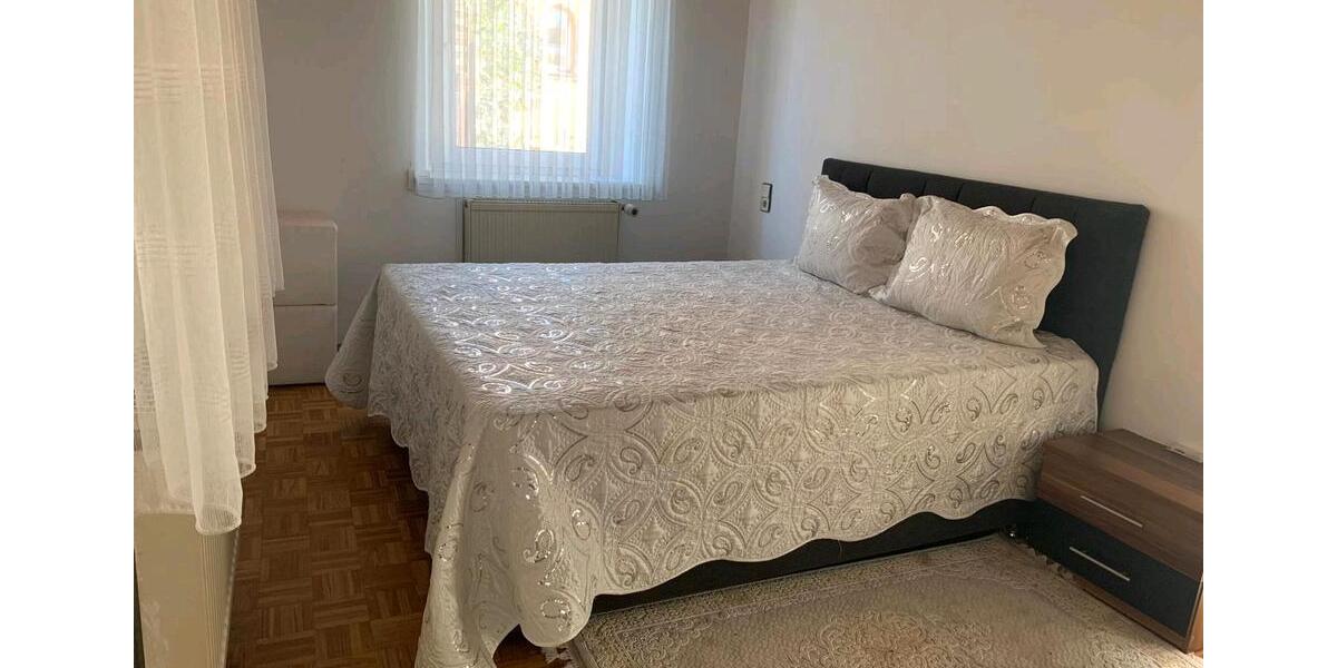 Reihenhaus Selb - 9 Zimmer, 210.000&euro; | Angebot:22737126