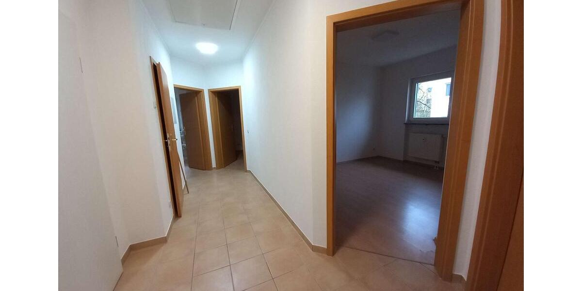 Etagenwohnung Hof Altstadt - 3 Zimmer, 100 m&sup2;, 890&euro; | Angebot:25257305