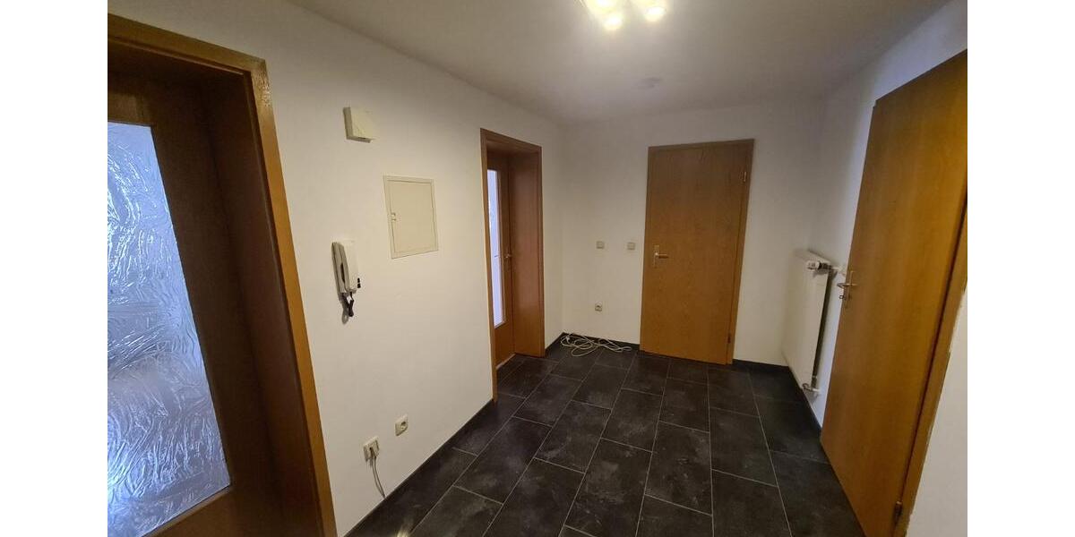 Erdgeschoßwohnung Höchstädt im Fichtelgebirge - 2 Zimmer, 60 m&sup2;, 390&euro; | Angebot:25281075