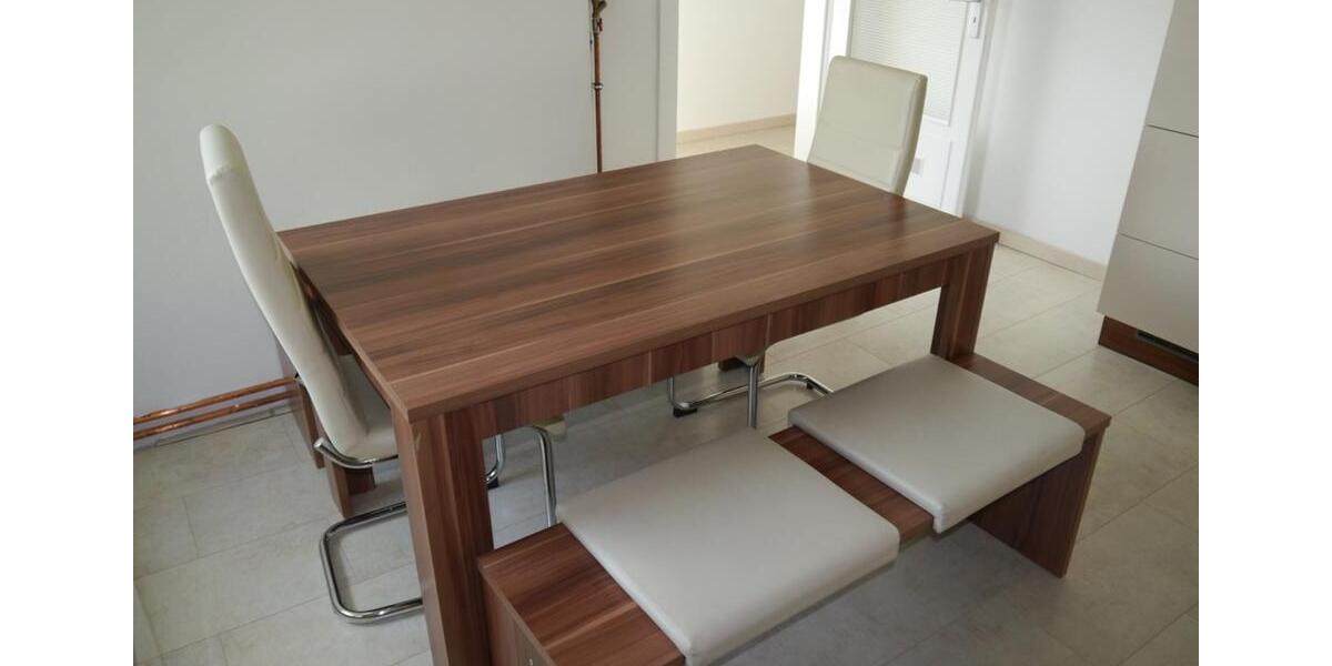 Etagenwohnung Selb - 3 Zimmer, 80 m&sup2;, 460&euro; | Angebot:25945296