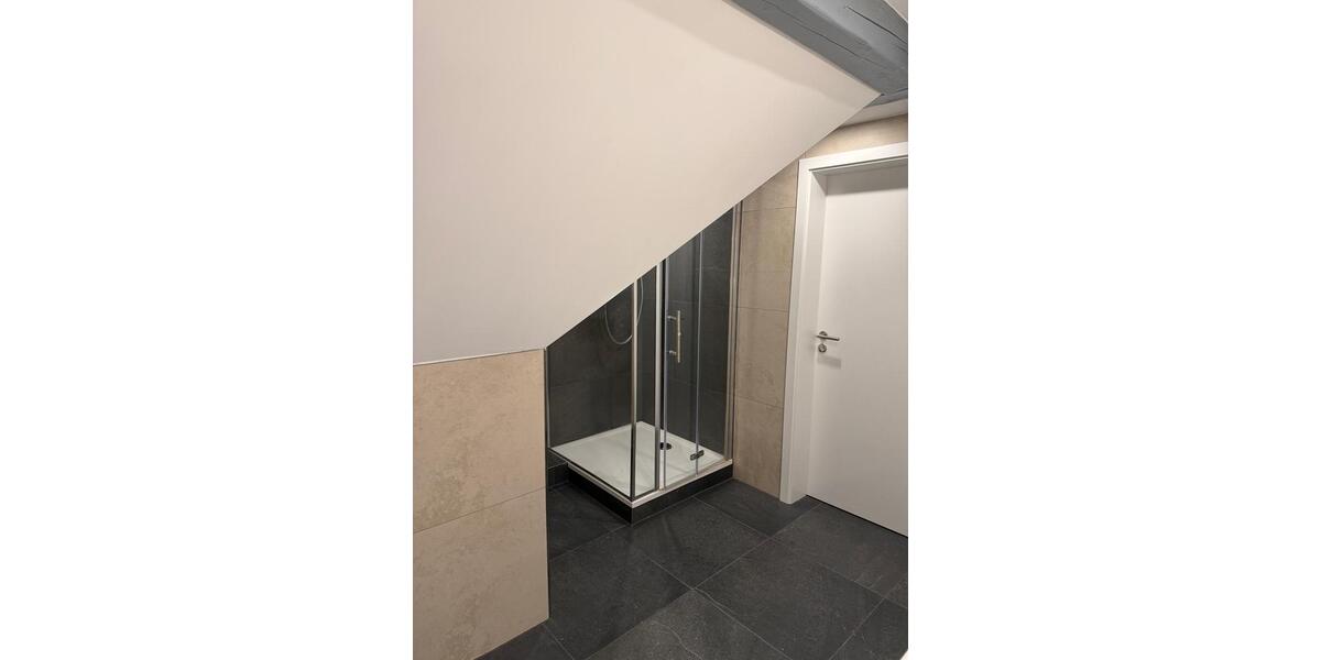 Einfamilienhaus Berg - 6 Zimmer, 140 m&sup2;, 1.100&euro; | Angebot:25523073