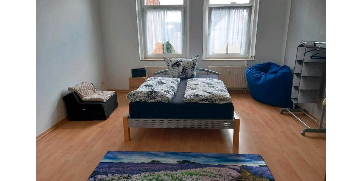Etagenwohnung Plauen - 1 Zimmer, 37 m&sup2;, 320&euro; | Angebot:26038389