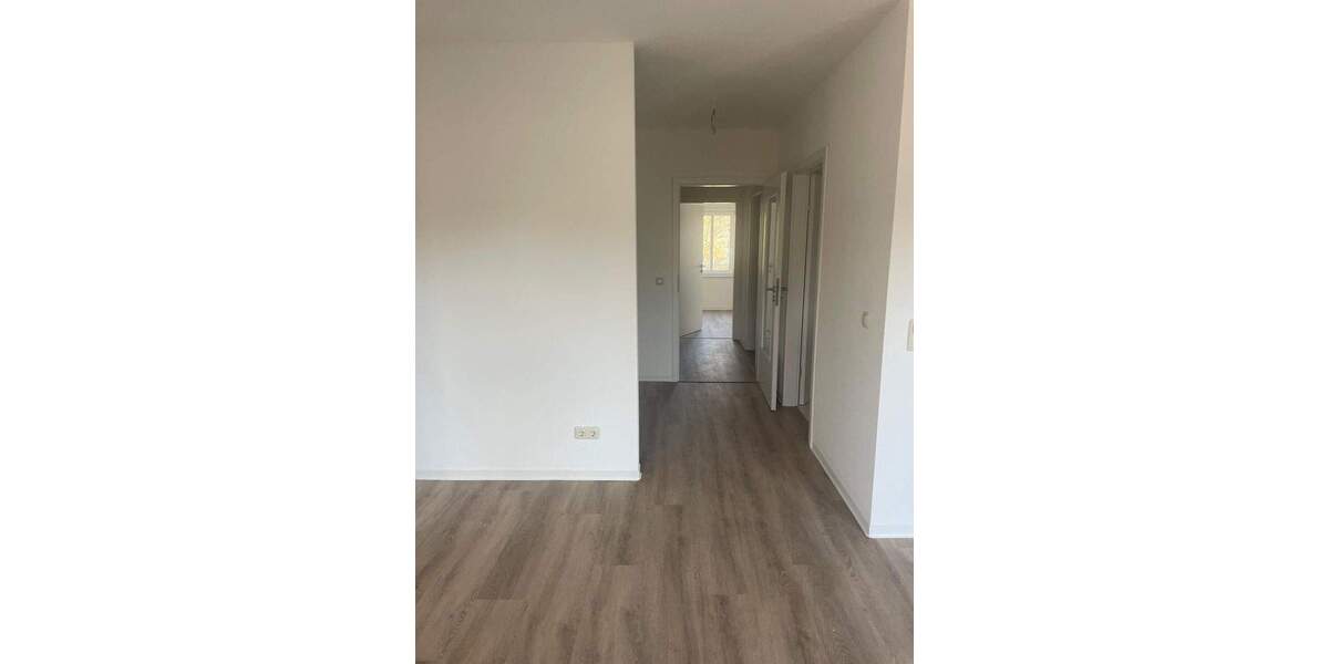 Etagenwohnung Plauen Preißelpöhl - 2 Zimmer, 78 m&sup2;, 429&euro; | Angebot:25662572