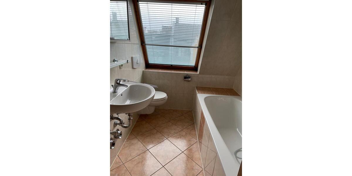 Maisonettenwohnung Plauen - 3 Zimmer, 77 m&sup2;, 345&euro; | Angebot:25960573