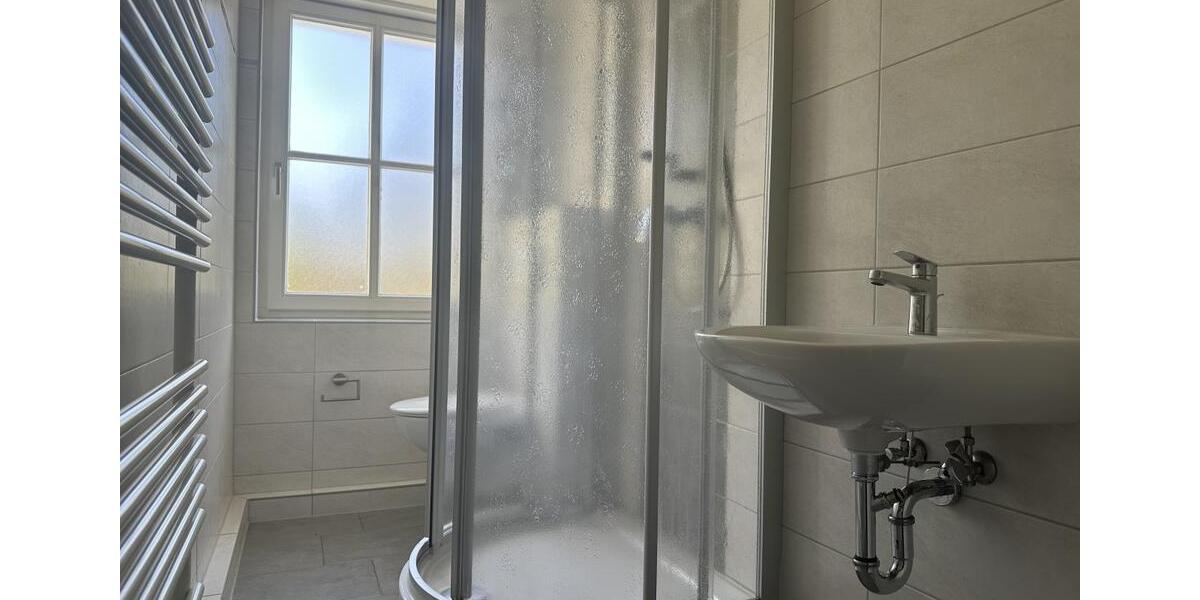 Etagenwohnung Plauen Bahnhofsvorstadt - 3 Zimmer, 70 m&sup2;, 373&euro; | Angebot:26266404