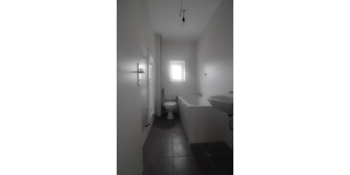 Etagenwohnung Plauen - 2 Zimmer, 50 m&sup2;, 300&euro; | Angebot:25853171