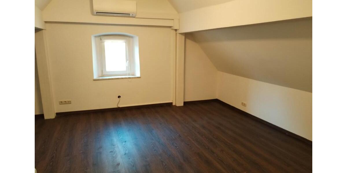 Einfamilienhaus Marktleugast - 3 Zimmer, 100 m&sup2;, 165.000&euro; | Angebot:25964679
