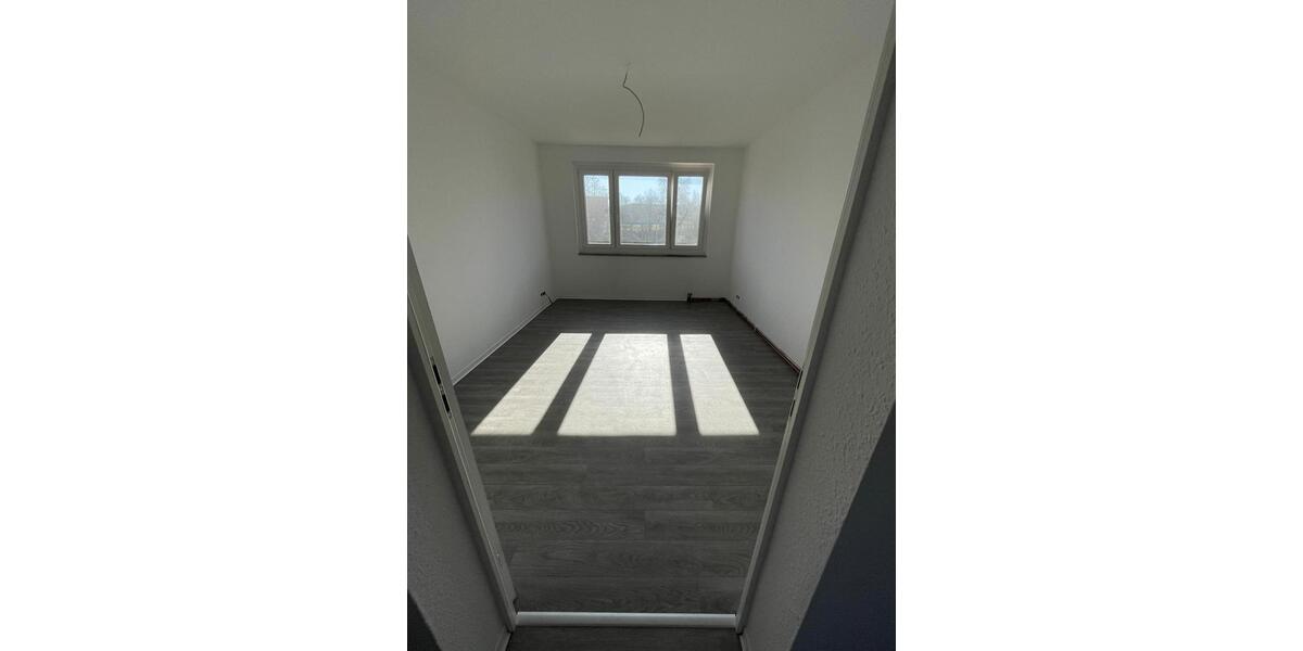 Etagenwohnung Bad Lobenstein - 1 Zimmer, 25 m&sup2;, 175&euro; | Angebot:26070761