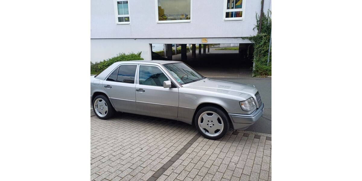 Mercedes-Benz 200 313.000 km 6.990 &euro; NAILA 95119