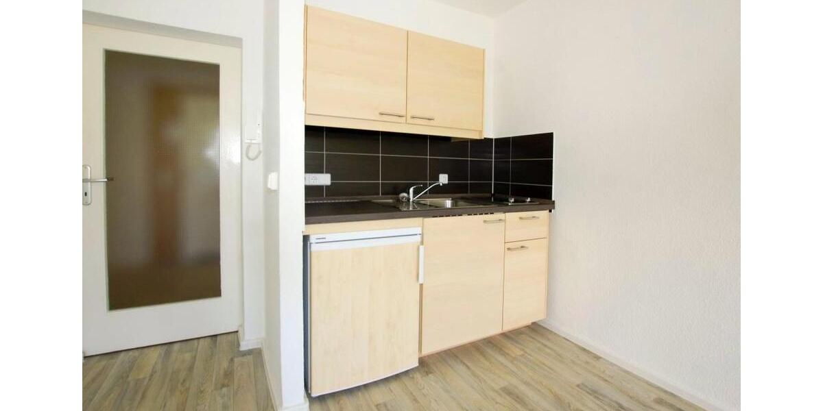 Erdgeschoßwohnung Plauen Altstadt - 1 Zimmer, 30 m&sup2;, 230&euro; | Angebot:24847400