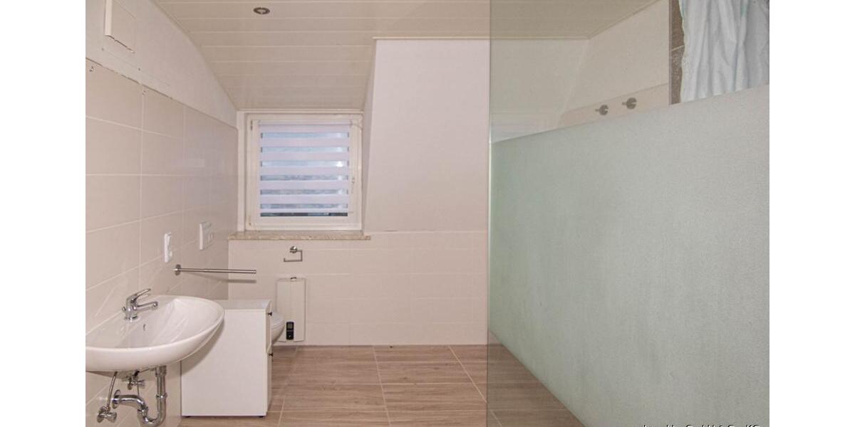 Dachgeschoßwohnung Oberkotzau - 5 Zimmer, 149 m&sup2;, 1.028&euro; | Angebot:23807306