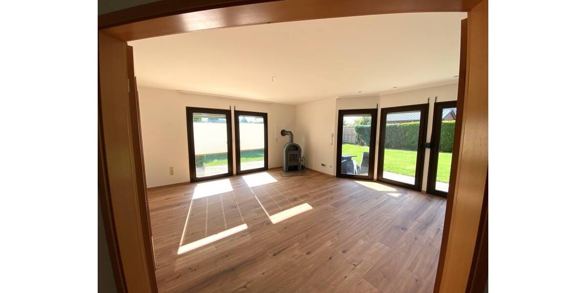 Etagenwohnung Plauen Thiergarten - 3 Zimmer, 120 m&sup2;, 1.100&euro; | Angebot:26786863