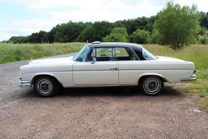 Mercedes-Benz 300 30.530 km 43.500 &euro; Geroldsgrün 95179