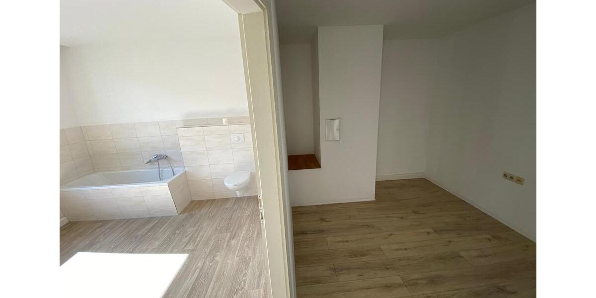 Etagenwohnung Plauen Alt Chrieschwitz - 3 Zimmer, 70 m&sup2;, 350&euro; | Angebot:17334721