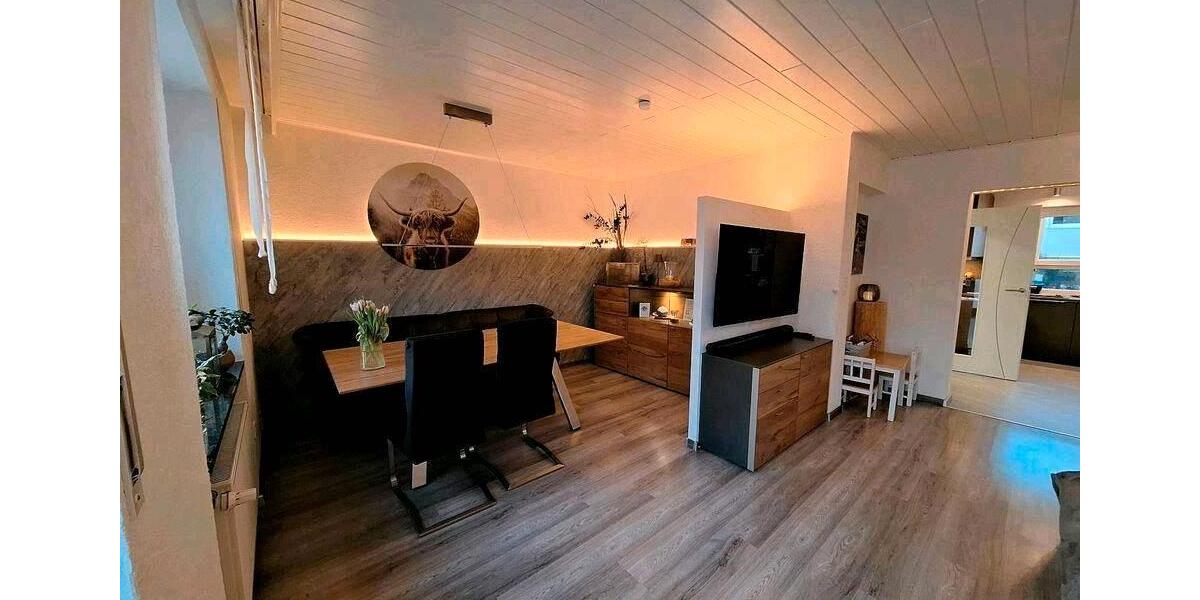 Reihenhaus Hof Christiansreuth - 4 Zimmer, 110 m&sup2;, 284.000&euro; | Angebot:26268348