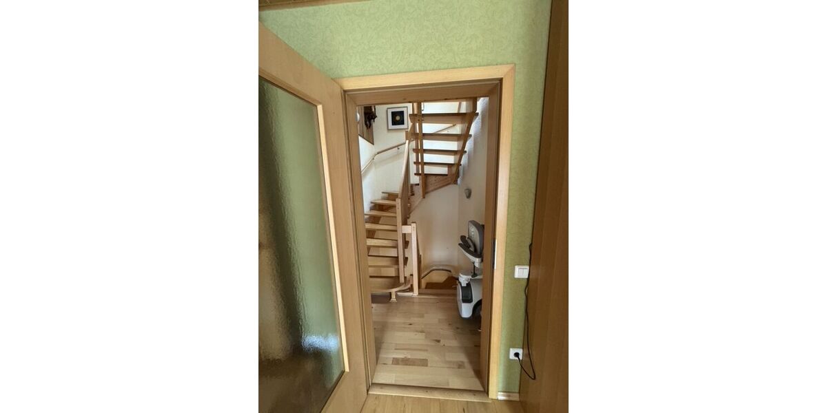 Provisionsfrei* Kernsaniertes Reihenmittelhaus in Kirchenlamitz - sehr gepflegt, sofort bezugsbereit - Reihenmittelhaus Kirchenlamitz Hohenbuch | Angebot:23381744