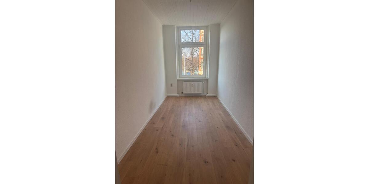Etagenwohnung Plauen Bahnhofsvorstadt - 3 Zimmer, 86 m&sup2;, 450&euro; | Angebot:25855312
