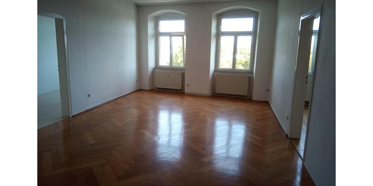 Etagenwohnung Hof Altstadt - 3 Zimmer, 108 m&sup2;, 650&euro; | Angebot:25321430