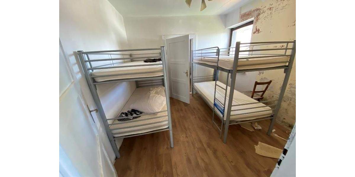 Mehrfamilienhaus, Wohnhaus Naila Lippertsgrün - 1 Zimmer, 80.000&euro; | Angebot:25741871