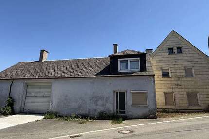 Haus Konradsreuth - 5 Zimmer, 150 m&sup2;, 73.000&euro; | Angebot:25108278