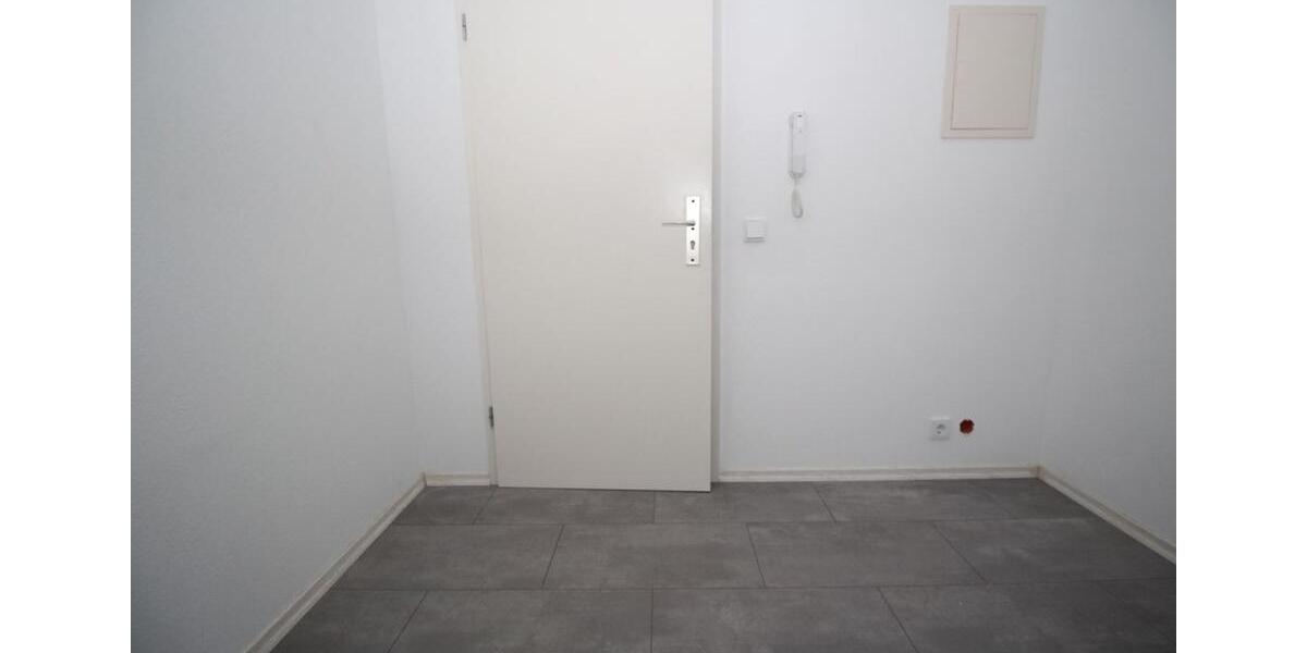 Dachgeschoßwohnung Plauen - 3 Zimmer, 85 m&sup2;, 411&euro; | Angebot:24438631