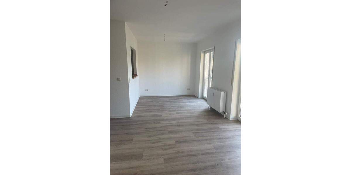 Etagenwohnung Plauen Preißelpöhl - 2 Zimmer, 78 m&sup2;, 429&euro; | Angebot:25662572