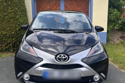 Toyota Aygo (X) 97.500 km 5.999 &euro; Regnitzlosau 95194