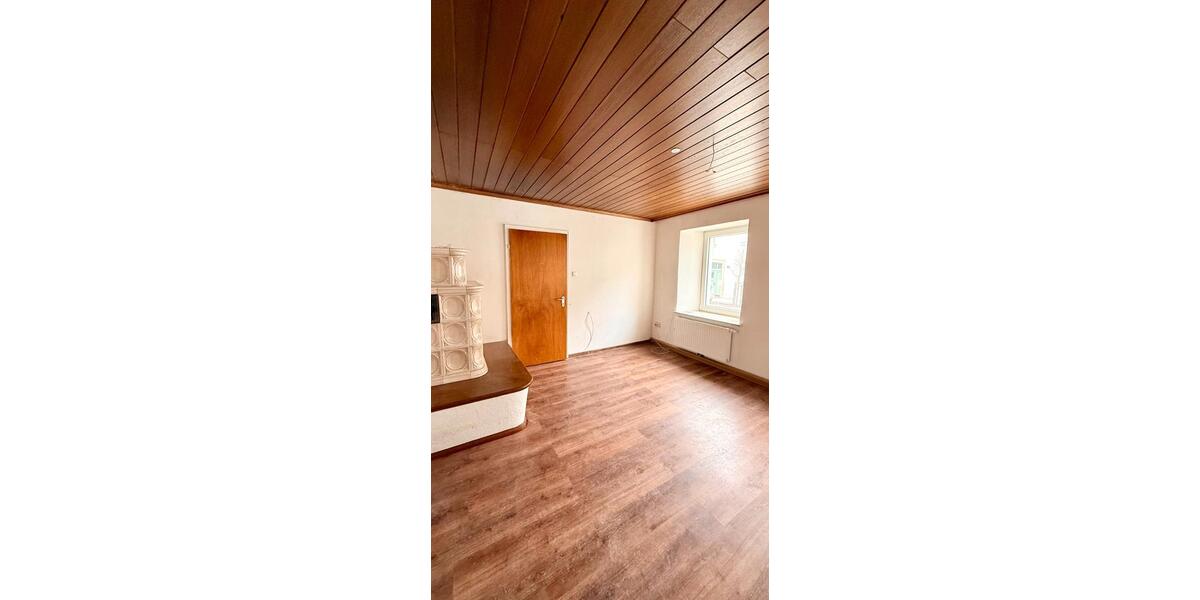 Einfamilienhaus Weißenstadt - 6 Zimmer, 170 m&sup2;, 999&euro; | Angebot:26048196