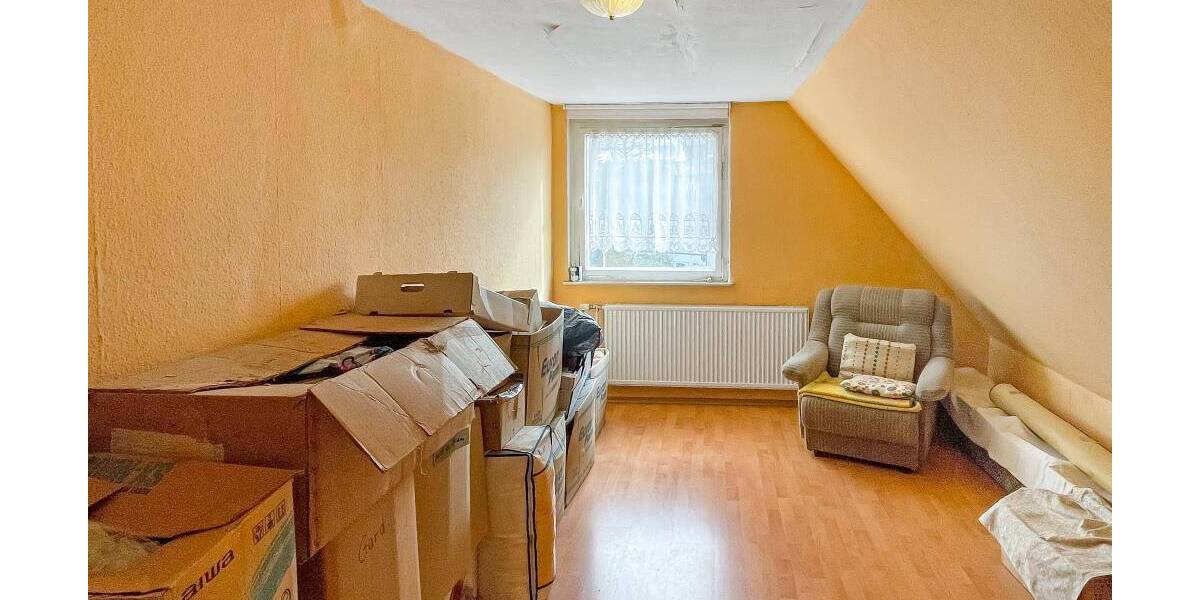 Einfamilienhaus Gefell - 7 Zimmer, 147 m&sup2;, 49.900&euro; | Angebot:26220022