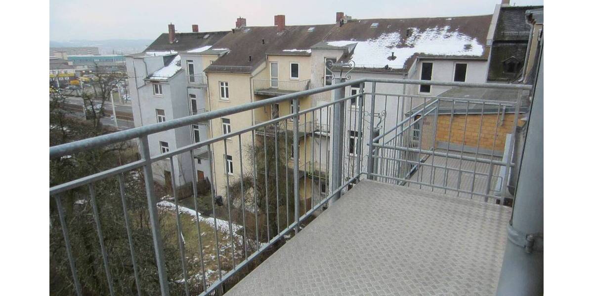 Etagenwohnung Plauen Stadtmitte - 2 Zimmer, 64 m&sup2;, 355&euro; | Angebot:25735507