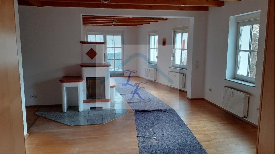 Maisonettenwohnung Röslau - 6 Zimmer, 180 m&sup2;, 950&euro; | Angebot:22921559