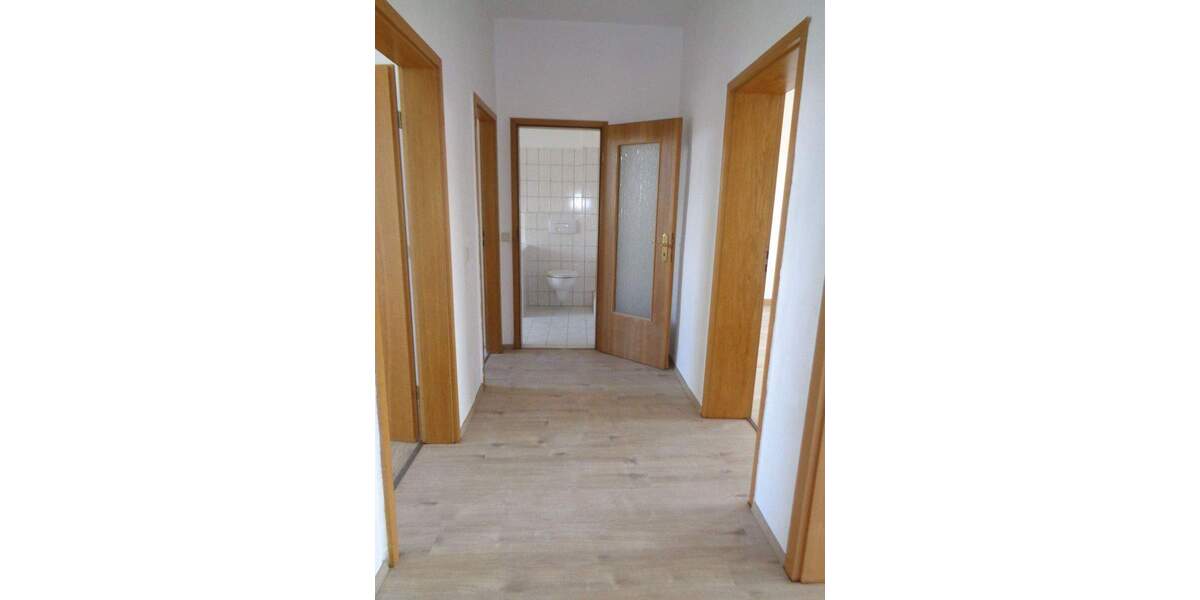 Etagenwohnung Plauen Westend - 4 Zimmer, 108 m&sup2;, 440&euro; | Angebot:25687459