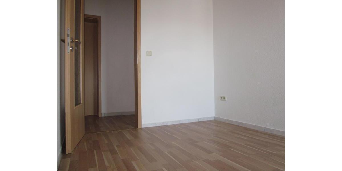 Dachgeschoßwohnung Plauen Bahnhofsvorstadt - 3 Zimmer, 81 m&sup2;, 379&euro; | Angebot:19935404